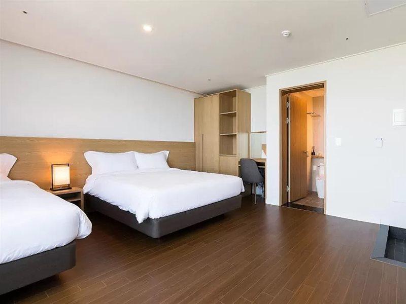 Lemain Hotel Чеджу Екстериор снимка