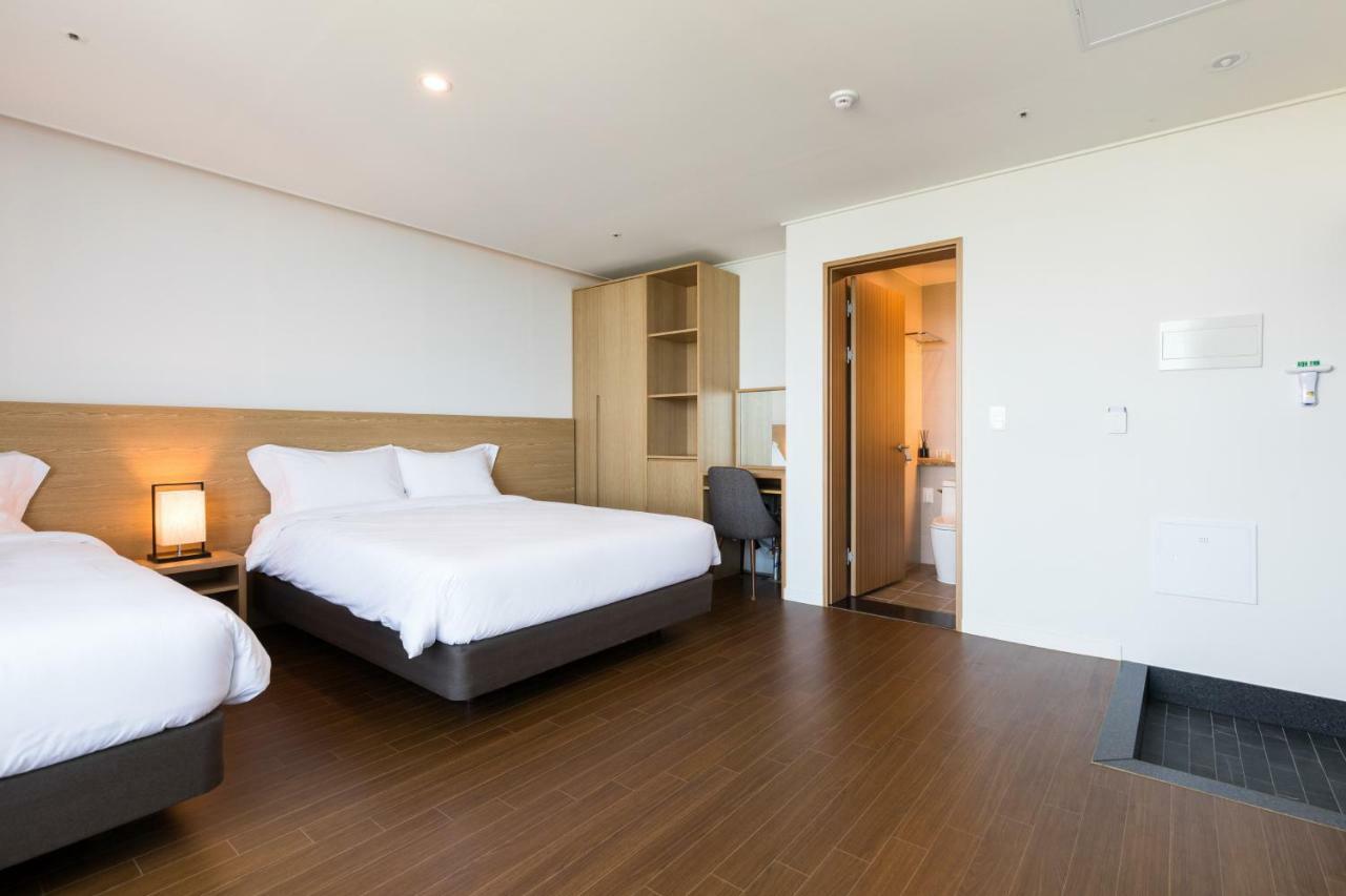 Lemain Hotel Чеджу Екстериор снимка