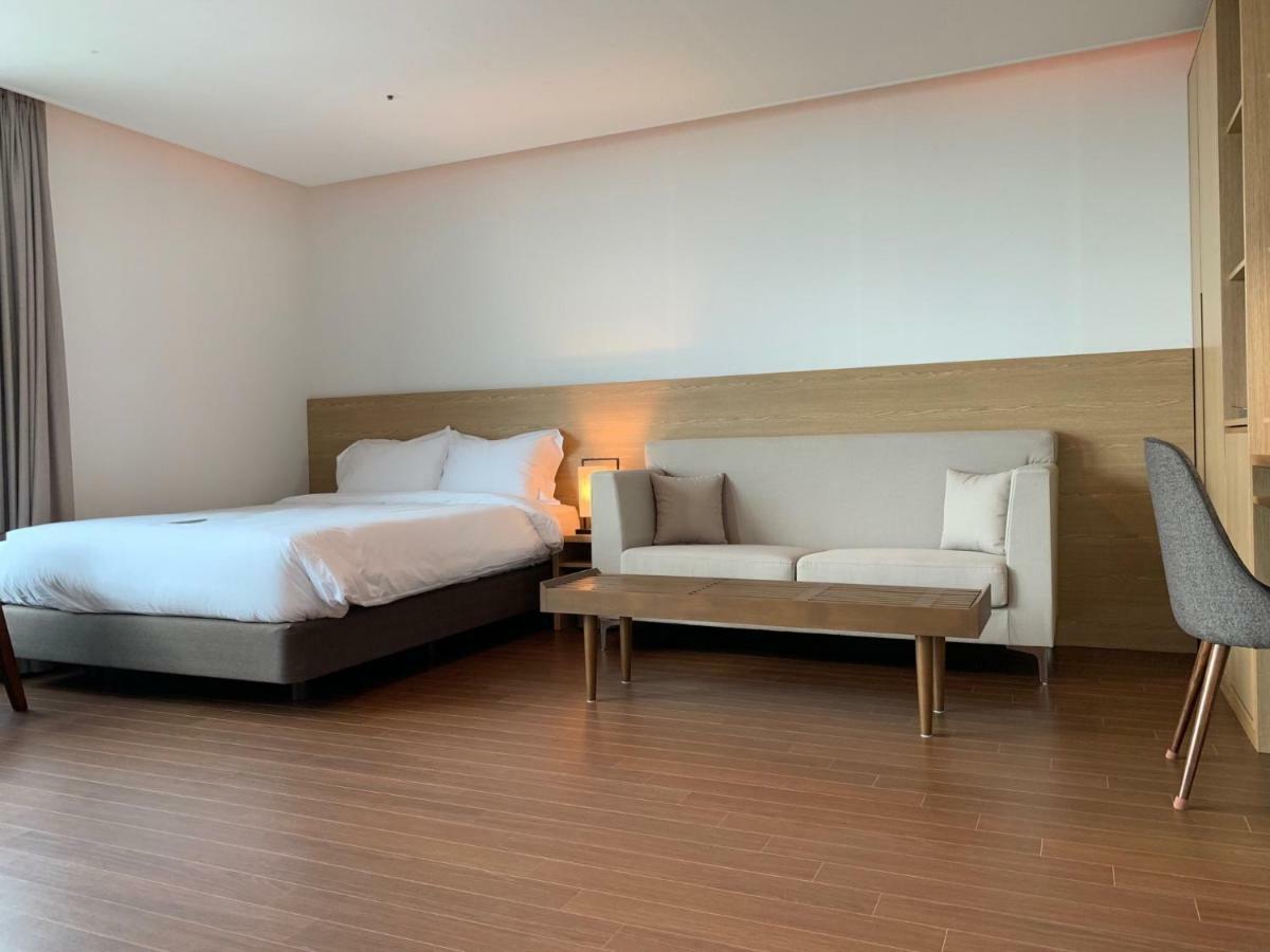 Lemain Hotel Чеджу Екстериор снимка